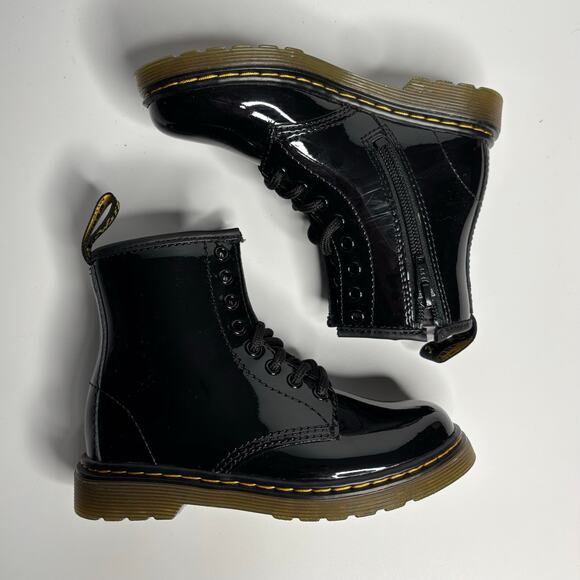 Dr. Martens Junior 1460 Patent Leather Lace Up Boots in Black - Picture 6 of 8